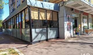 Commerce  131 m² à vendre à Suresnes (92150)