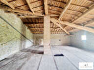 Corps de ferme brut de plus de 378 m² sur 721 m² de terrain — photo 4