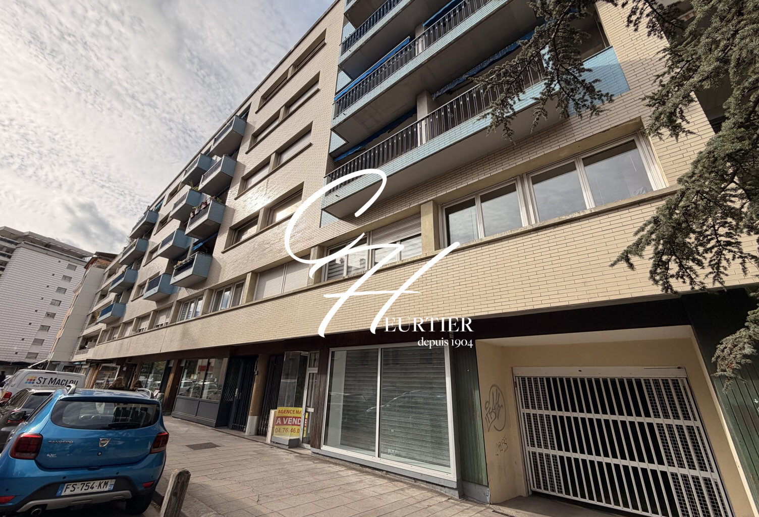 GRENOBLE - GARAGE - SOUS TERRAIN — photo 1