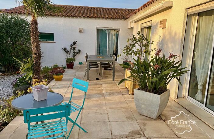 LE GRAU D'AGDE   Villa de plain-pied avec dépendance, à deux — photo 5
