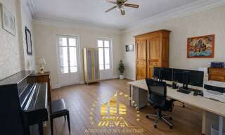 Immeuble  234 m² à vendre à Cambes (33880)