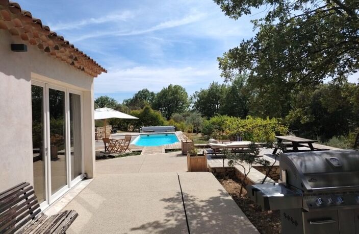 Grambois : Belle demaure sur 4600 m2 de terrain — photo 4