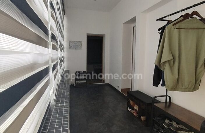 Grambois : Belle demaure sur 4600 m2 de terrain — photo 5