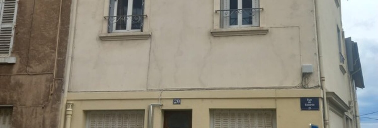 Immeuble  500 m² à vendre à Thiers (63300)