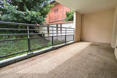 Appartement 4 pièces 275000 €