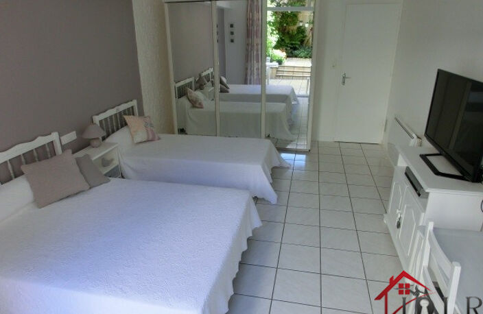Immeuble de rapport   5 appartements   235 m2   Bourbonne-le — photo 2