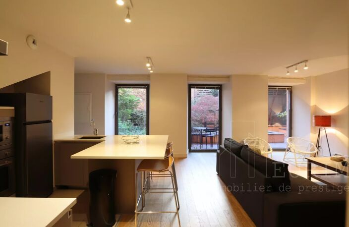Carmes/Dalbade - T3 meublé standing en rez de cour — photo 3