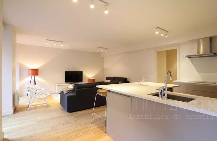 Carmes/Dalbade - T3 meublé standing en rez de cour — photo 4