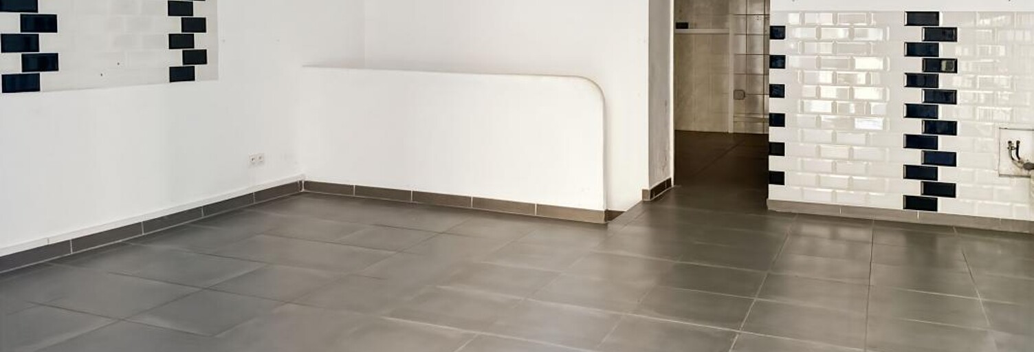 Commerce   m² à vendre à Oraison (04700)