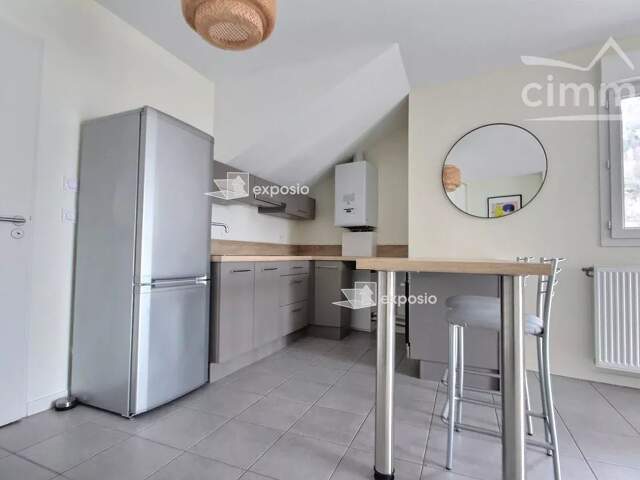LOCATION VILLARD-BONNOT /BRIGNOUD : STUDIO AVEC TERRASSE ET PLAC — photo du bien