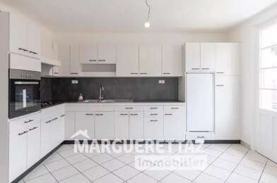 Appartement 4 pièces 230000 €