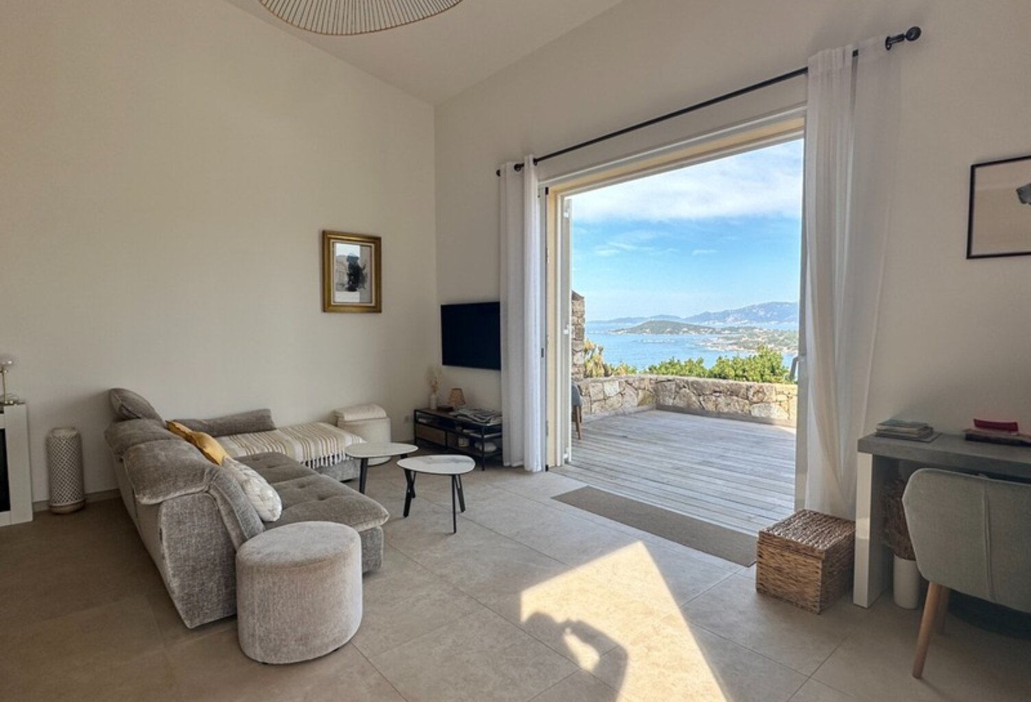 Sublime Villa Récente - piscine - vue panoramique sur la mer - Pietrosella - résidence privée - proximité plage d'argent - commerces et aéroport AJACCIO — photo 1