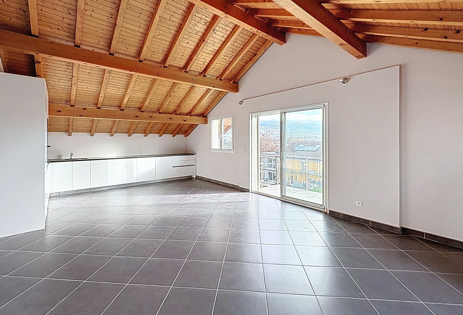 Appartement à vendre 3 pièces VETRAZ MONTHOUX (74) — photo 1