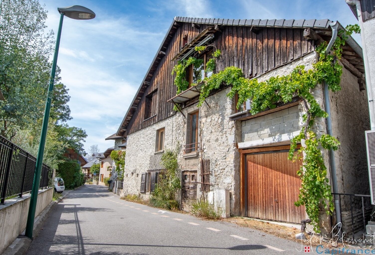 Immeuble à vendre FRANCIN (73) — photo 1