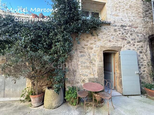 Maison de Village à vendre 118 m2 avec terrasse LOURMARIN (84) — photo du bien