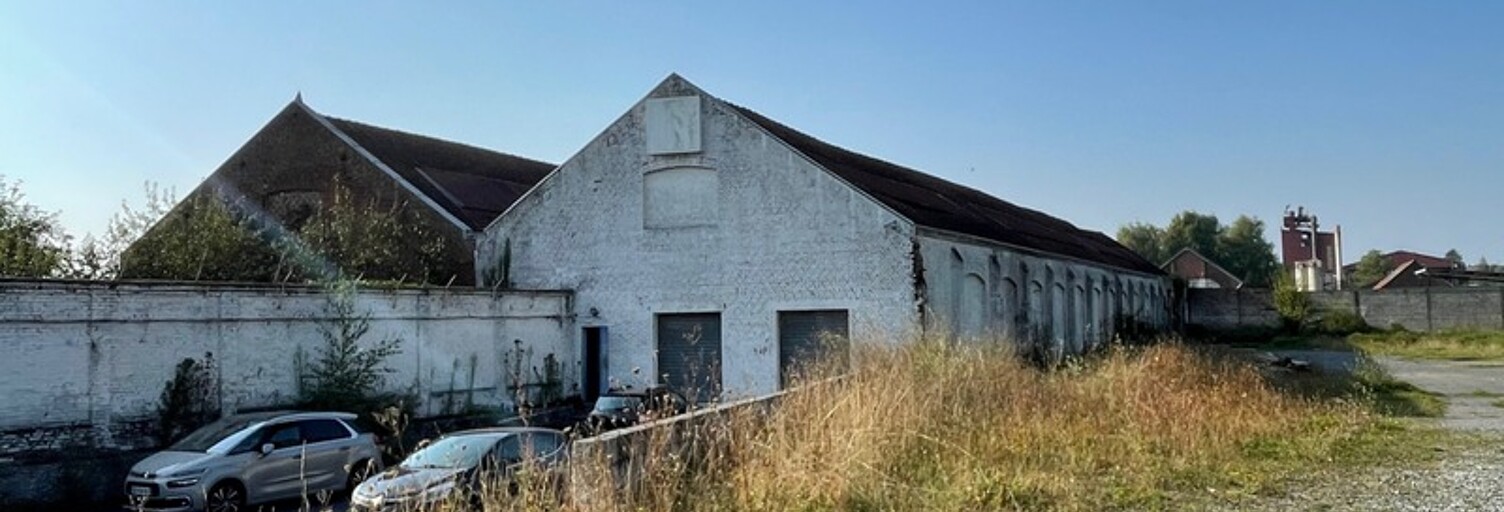 Local industriel 2 Pièces 1600 m² à vendre à Guise (02120)