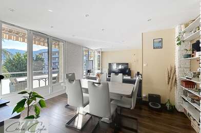 Appartement 5 pièces 180000 €