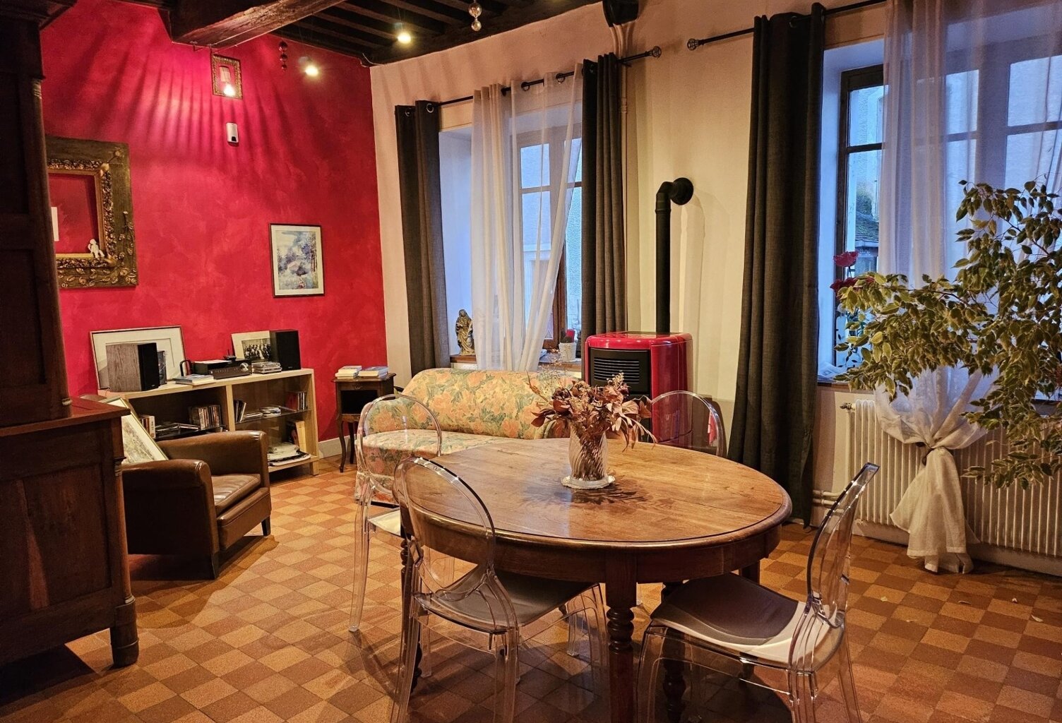 MAISON DE VILLAGE DE 148 M2 TYPE 7 A RENOVER — photo 1