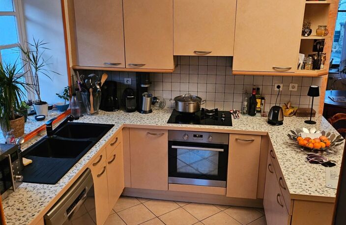 MAISON DE VILLAGE DE 148 M2 TYPE 7 A RENOVER — photo 3