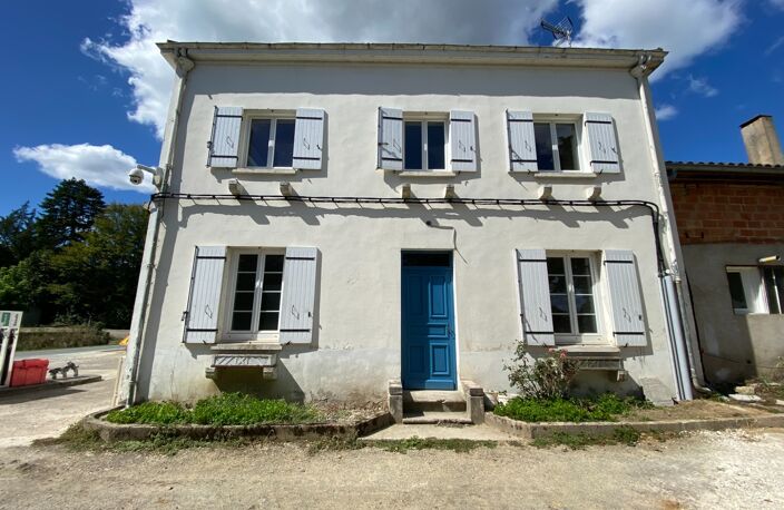 Ensemble immobilier au coeur du bourg de Meilhan sur Garonne — photo 2