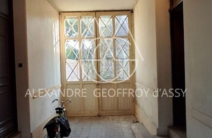 Rénovez cette maison de 143 m2 avec dépendances et deux jardins dans Tours — photo 3