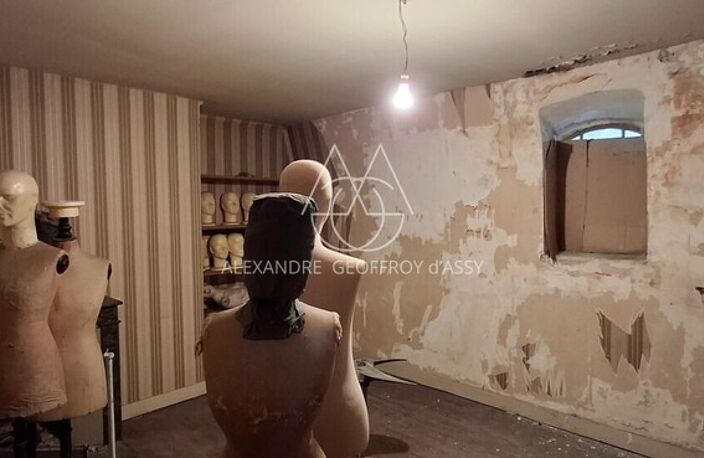 Rénovez cette maison de 143 m2 avec dépendances et deux jardins dans Tours — photo 5