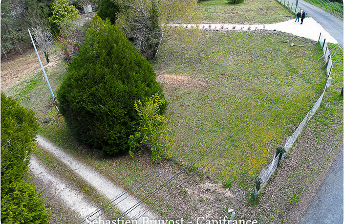 Terrain à vendre Dordogne - CHANCELADE (24) 1400m2 avec chemin d'accès - Secteur recherché — photo 3