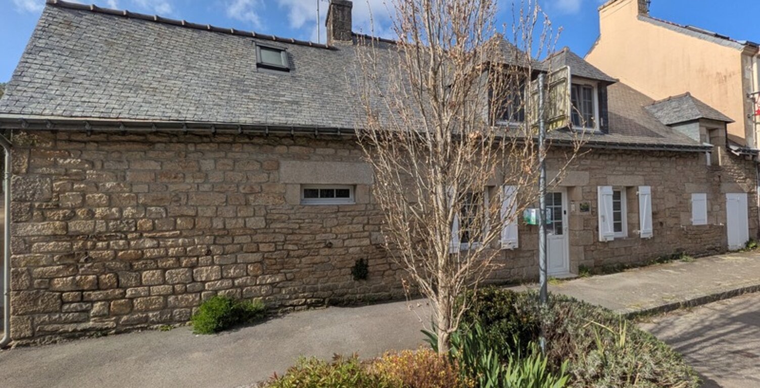 LOCMALO JOLIE MAISON DE 100m² ENVIRON 4 PIECES AVEC VIE DE PLAIN PEID SANS JARDIN — photo 1