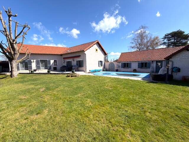 Maison à vendre 9 pièces DIGOIN (71) — photo du bien