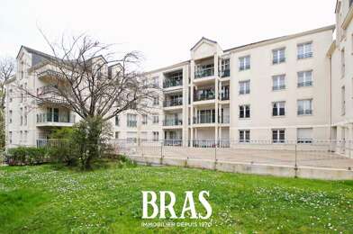 Appartement 5 pièces 325500 €