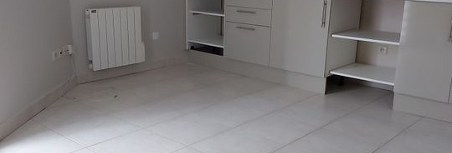 Appartement 1 Pièce 22 m² à louer à Les Essarts-le-Roi (78690)