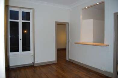 Appartement 3 pièces 670 €