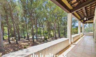 Maison 8 Pièces 256 m² à vendre à Ventabren (13122)