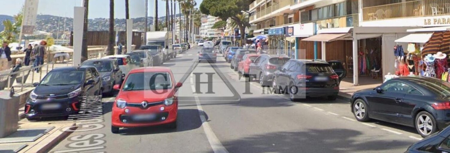 Commerce  49 m² à vendre à Antibes (06160)