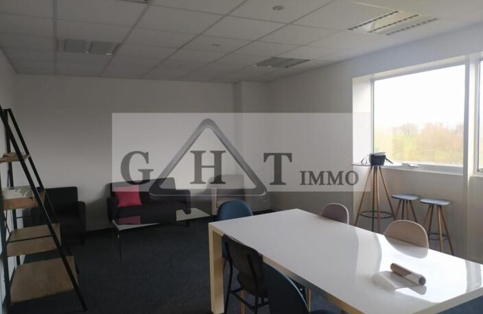 Bureaux 495M² Croissy-Beaubourg — photo 4