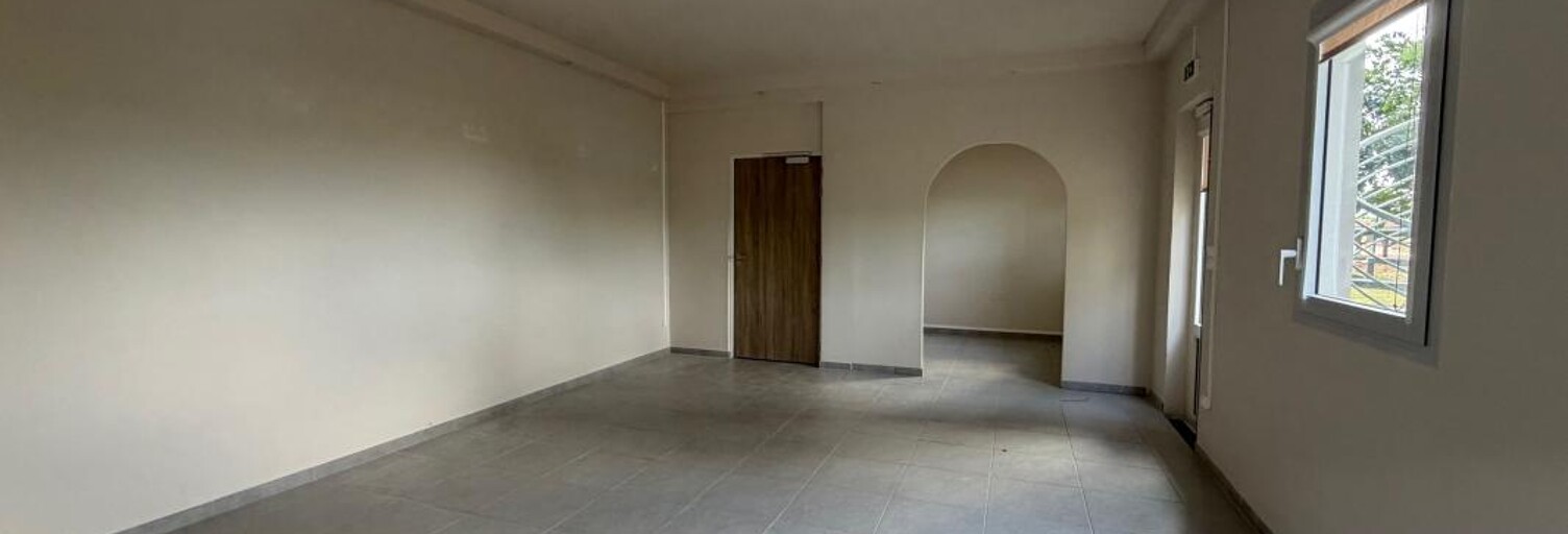 Bureau  40 m² à louer à Le Lamentin (97232)