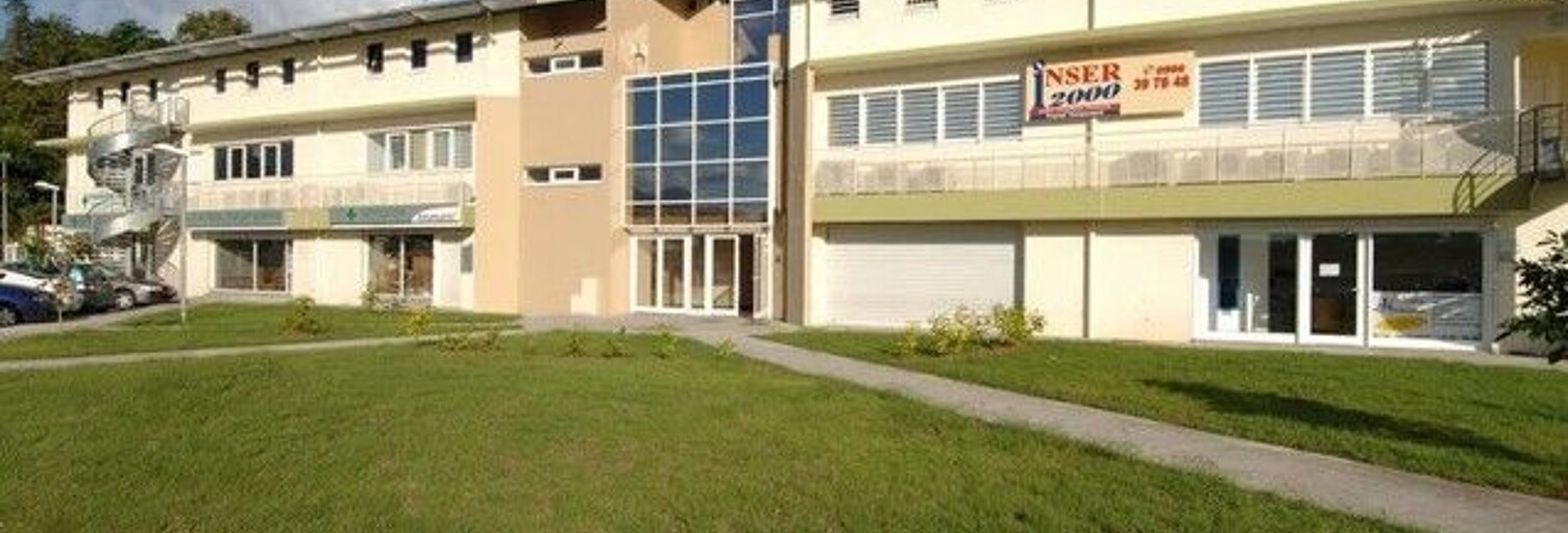 Bureau   m² à louer à Fort-de-France (97200)