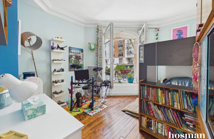 Appartement 4 pièces de 101m2 avec double cave et double séjour - Rue Henri Dubouillon, Paris 20ème — photo 4