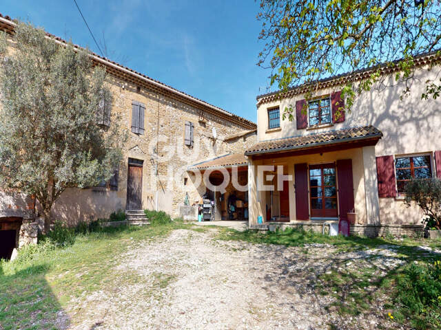 maison — photo du bien