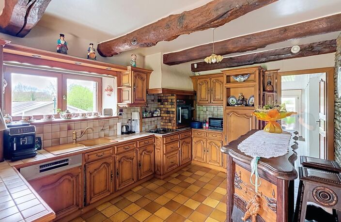 Maison en pierre et annexes. La Motte (22600) — photo 4