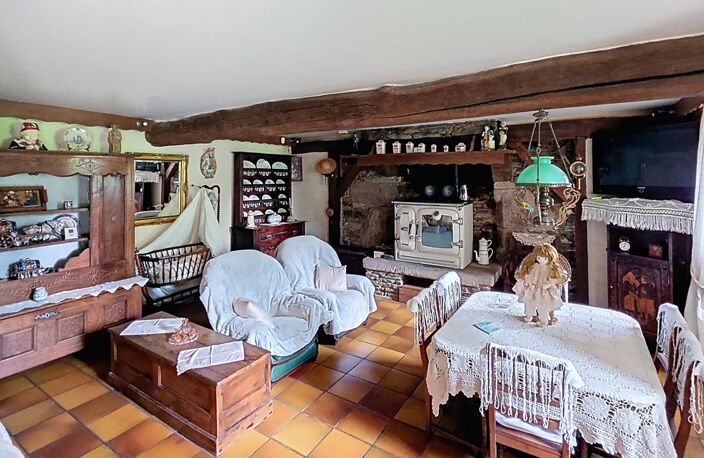 Maison en pierre et annexes. La Motte (22600) — photo 5