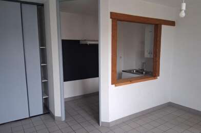 Appartement 3 pièces 792 €