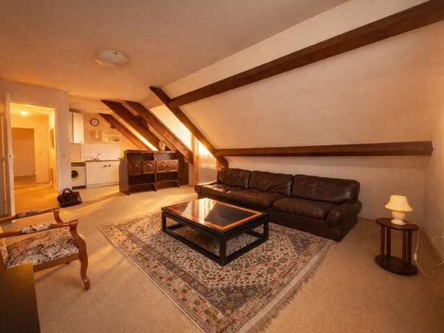 Appartement À Vendre — photo du bien