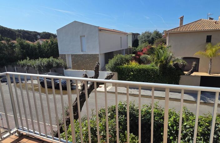 Saint Cyr sur mer, bord de mer, DUPLEX de type 4 en1er et dernier étage, CLILATISÉ — photo 4