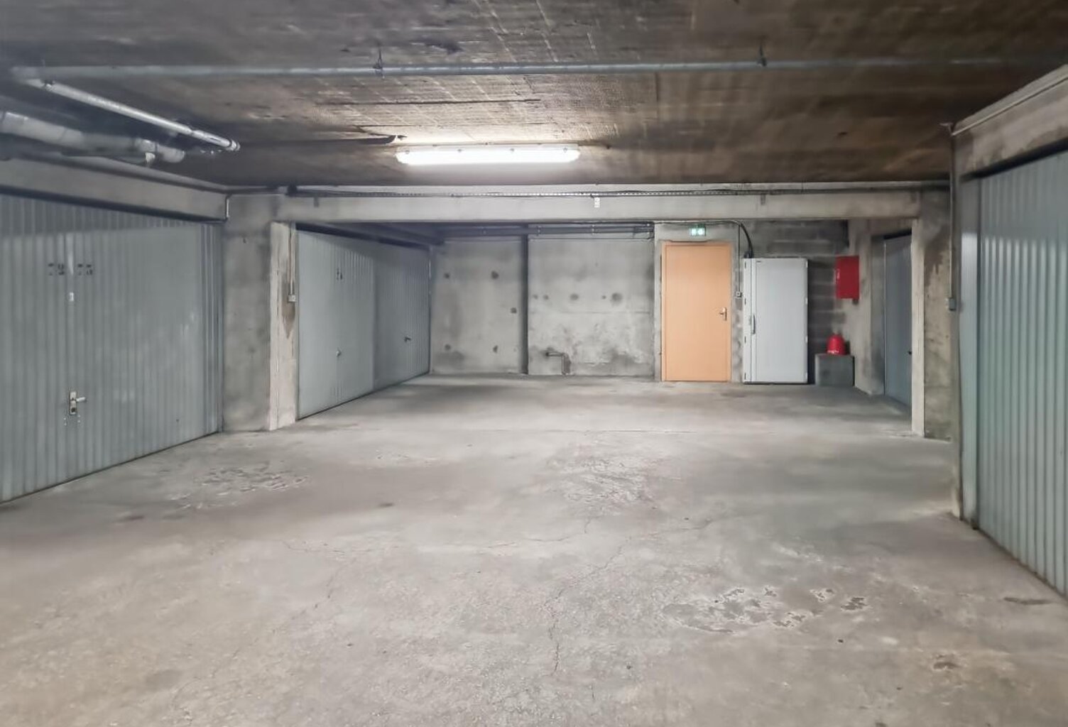 Box fermé à vendre – Lyon 6ᵉ– 46 000 € — photo 1