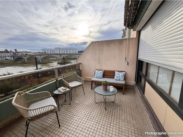 Appartement T2 vendu loué, idéalement situé en plein cœur de Dax, à deux pas du centre-ville et à proximité immédiate des transports en commun 🚎 — photo du bien