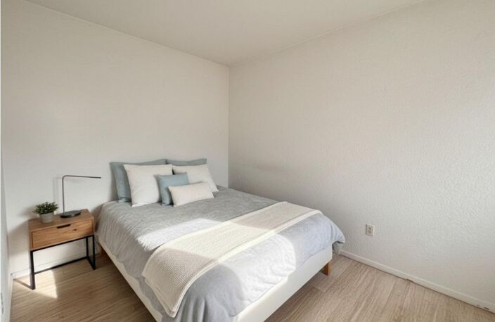 Appartement T2 vendu loué, idéalement situé en plein cœur de Dax, à deux pas du centre-ville et à proximité immédiate des transports en commun   — photo 3