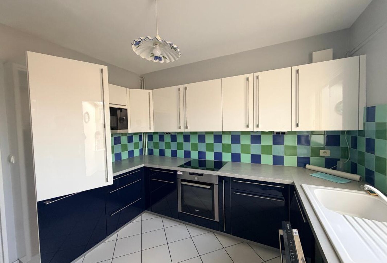 Appartement À Vendre — photo 1