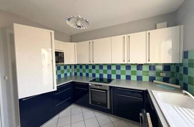 Appartement À Vendre — photo du bien