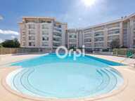 Appartement À Vendre T2 43m² Résidence avec piscine Terrasse Vue Port + balcon Parking — photo 2